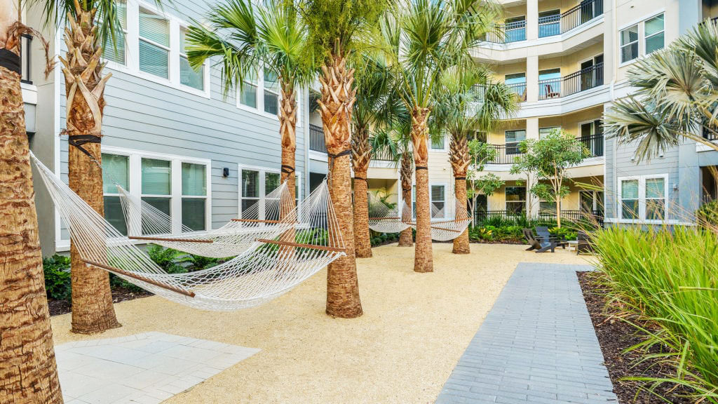 fully furnished accommodations in Tampa Florida